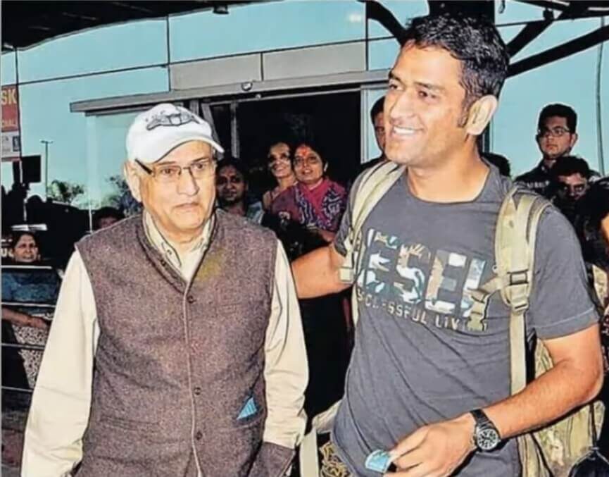 MS Dhoni with his father
