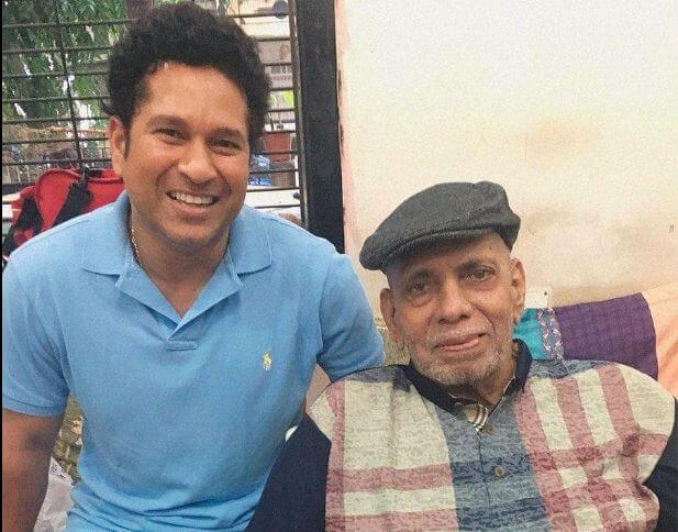 Sachin Tendulkar with his coach Ramakant Achrekar (Image Source: Twitter)