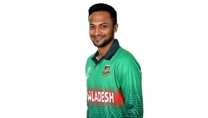 Shakib To Put Up His ‘Special Bat’ For Auction To Combat Pandemic