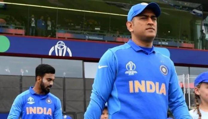 Read Latest News on Words fall short for KL Rahul to share thoughts on MS Dhoni. On Tuesday KL Rahul said that he would have loved to give Dhoni a grand send-off.