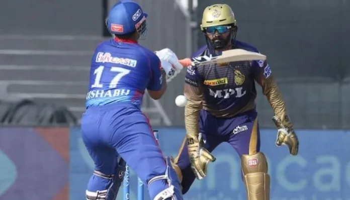 Rishabh Pant Almost Hit Dinesh Karthik in a Bid to Avoid Getting Out Bowled