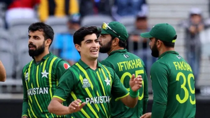 Pakistan's Openers Falter Against English Bowlers On Top Of Their Game