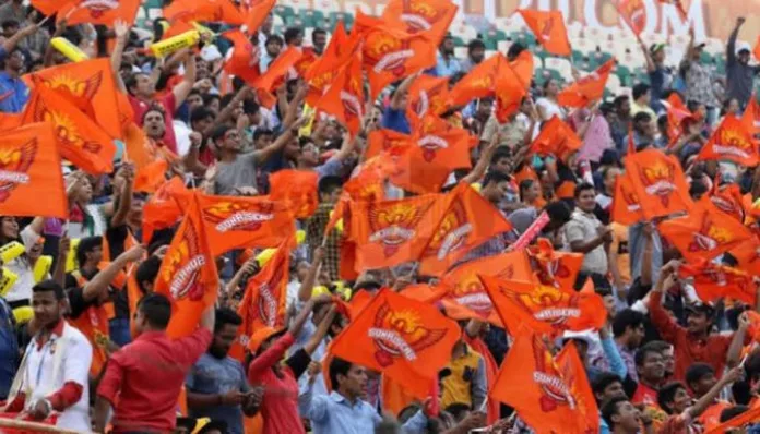 SRH vs LSG Match 58: The crowd chants “Kohli-Kohli” as the 19th over unfolds in a drama