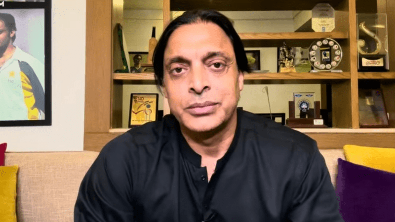 Shoaib Akhtar's discontentment with Pakistan's decision to bowl first