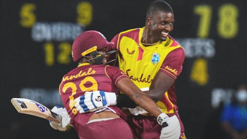 West Indies former skippers reject the Central Contract offer