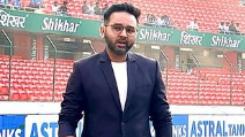 Parthiv Patel Suggests Extra Batter Over Siraj for Spin Variety