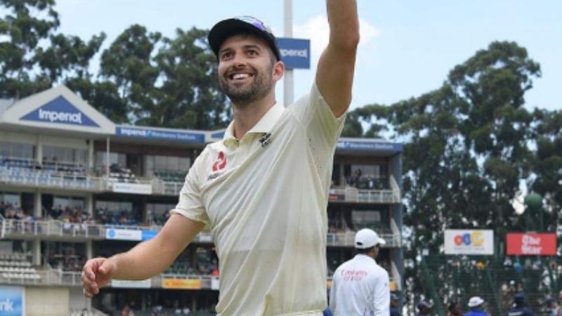 England Retains Two Spinners, Mark Wood Replaces Ollie Robinson for Fifth Test