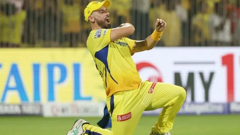 Mitchell's Spectacular Catche Record Seal CSK Win vs SRH
