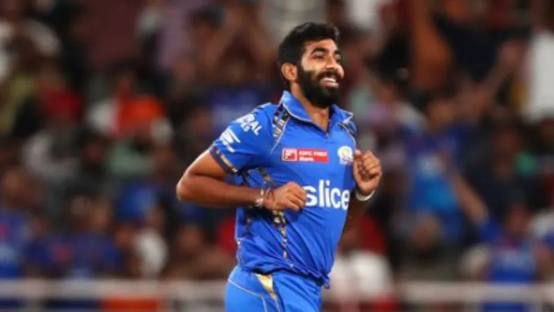 Ian Bishop impressed by Bumrah's fast-bowling, offers him metaphorical PHD